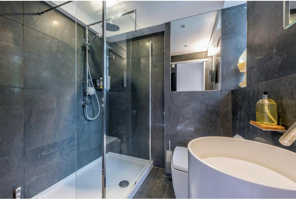 Stunning 3 Bedroom, 3 Bathroom Duplex With Terrace لندن المظهر الخارجي الصورة